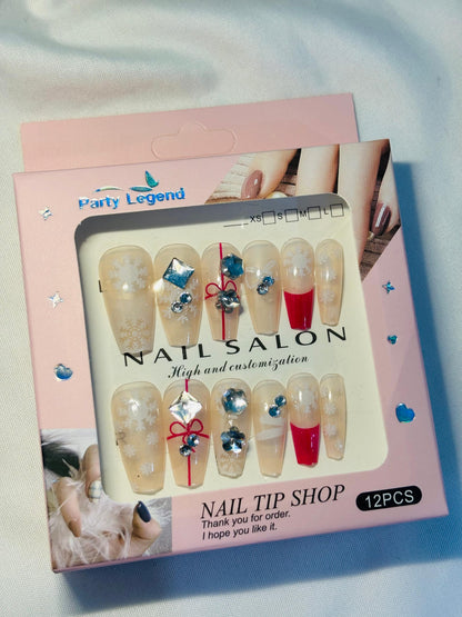 Amora Premium Press-On Fake Nails set box front view

Close-up of press-on nails decorative designs in packaging

Press-on nails box with pink border and branding visible

Display of nail tips floral & rhinestone designs in set

Press-on nails packaging on light background showing full set

Box of artificial nail tips with bold designs close-up

Press-on nail set styled in packaging “Nail Salon” view