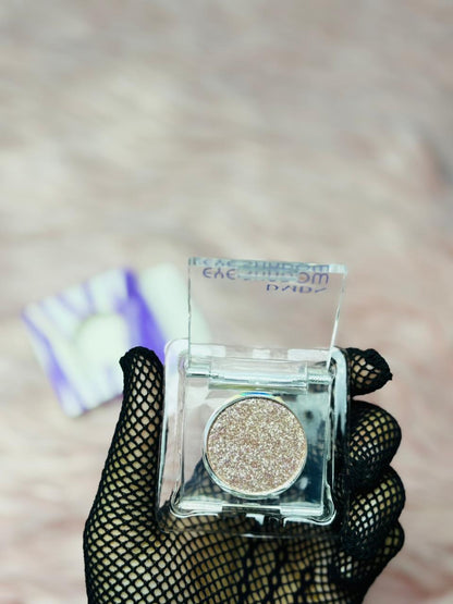 “DMDN glitter eyeshadow single – sparkling champagne shimmer eyeshadow for long-lasting shine”


