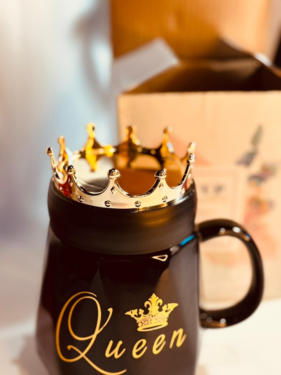 “Black Queen mug featuring golden crown lid – luxury gift idea for wife or girlfriend.