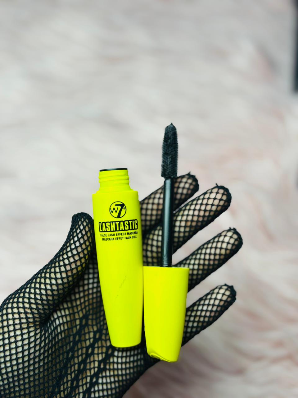 W7 Lashtastic False Lash Effect Mascara – volumizing black mascara for dramatic, lifted lashes”